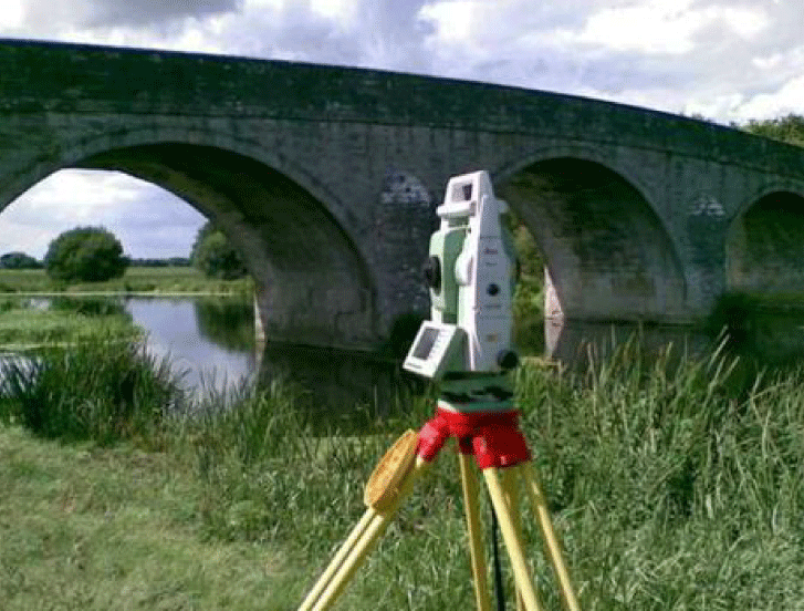 land surveyer at working area